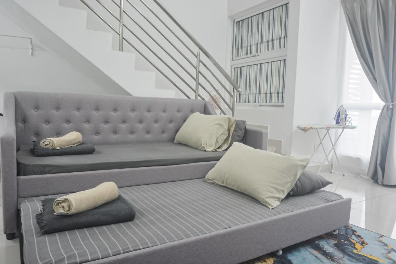 Azfa Duplex Suite At De Centrum Putrajaya Bangi Free Wifi Kajang Buitenkant foto