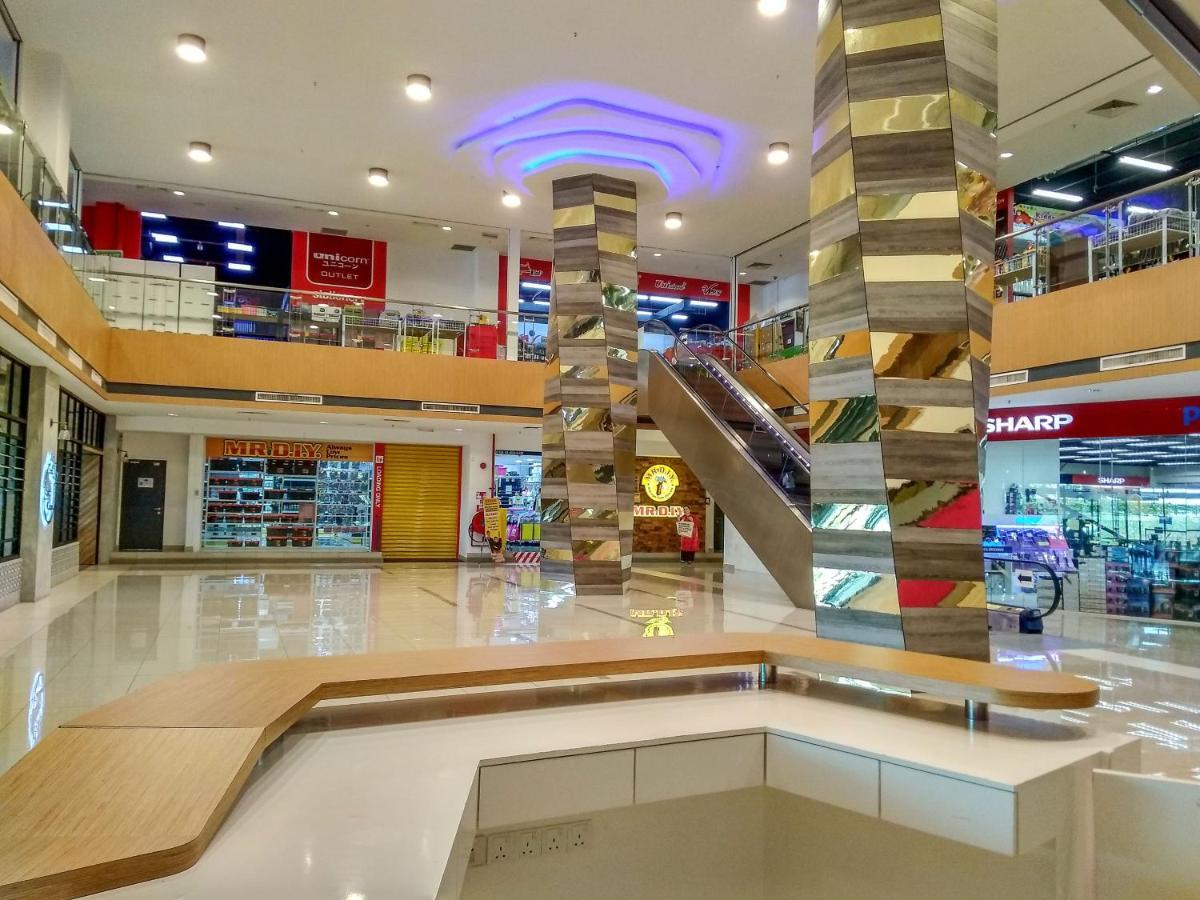 Azfa Duplex Suite At De Centrum Putrajaya Bangi Free Wifi Kajang Buitenkant foto