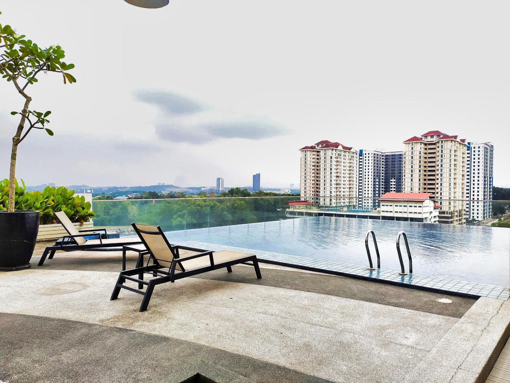 Azfa Duplex Suite At De Centrum Putrajaya Bangi Free Wifi Kajang Buitenkant foto