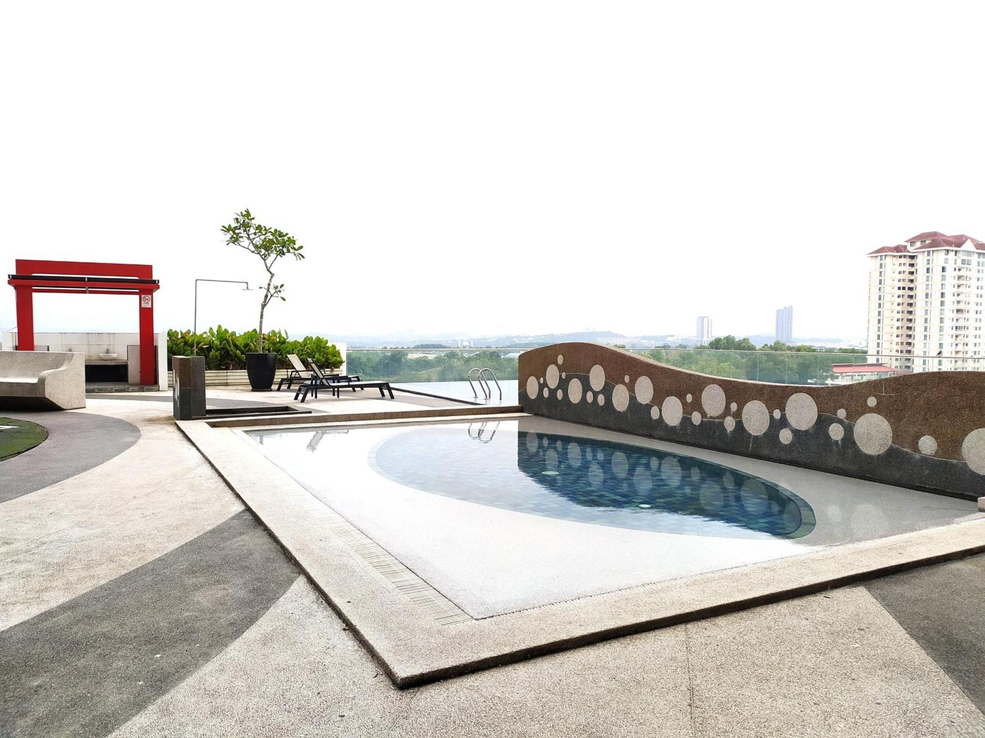 Azfa Duplex Suite At De Centrum Putrajaya Bangi Free Wifi Kajang Buitenkant foto